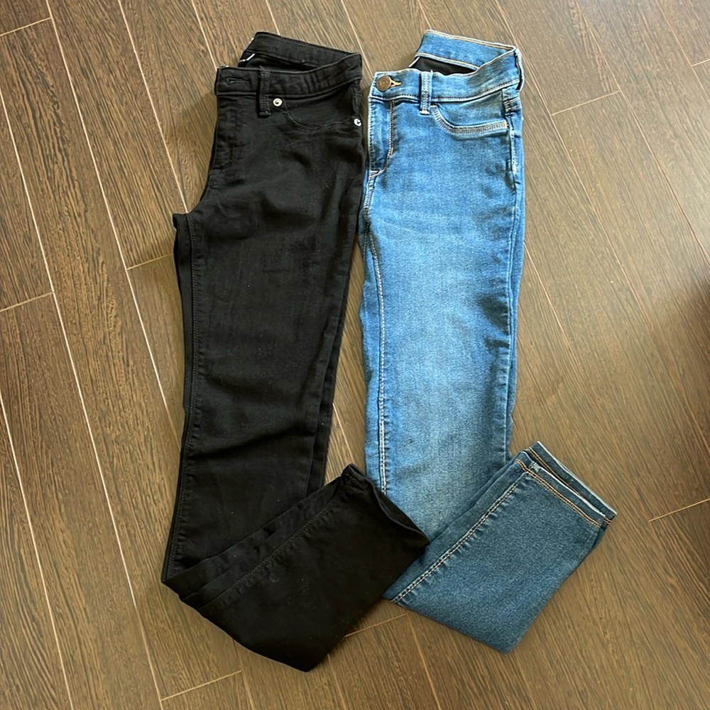 2 pairs of girls Gap stretch jean leggings